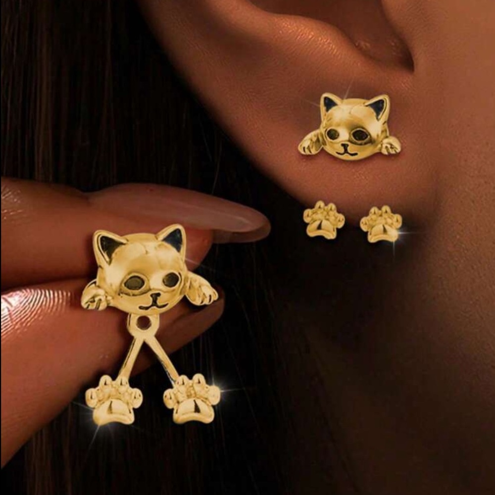 Gold Peekaboo Cat Earrings - Picture 2 of 5